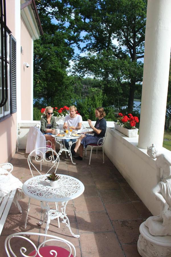 Herrgards Hotell Gyllene Haesten Västervik Kültér fotó